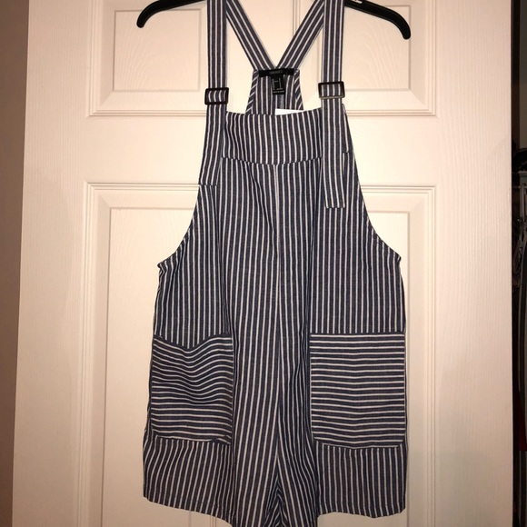 Stripped overalls - Picture 1 of 1
